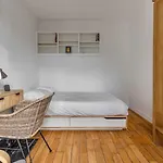 Folie Regnault 3 - Lb - Bright Flat Near Bastille For 2P