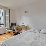 Folie Regnault 3 - Lb - Bright Flat Near Bastille For 2P